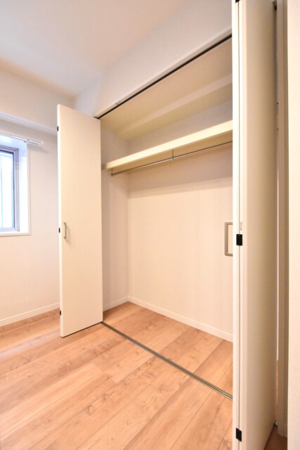 経堂ヒミコセラン 洋室1