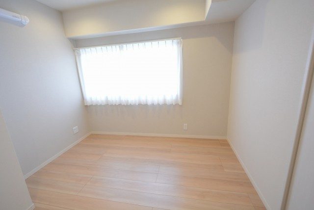 幡ヶ谷YMビル 洋室1