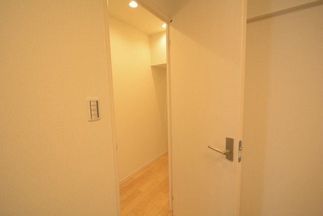 ファミール浜園 6 洋室３