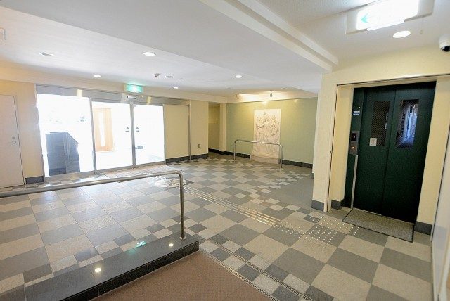 ミオカステーロ雪ヶ谷アルテパラッツォ (11)エントランス