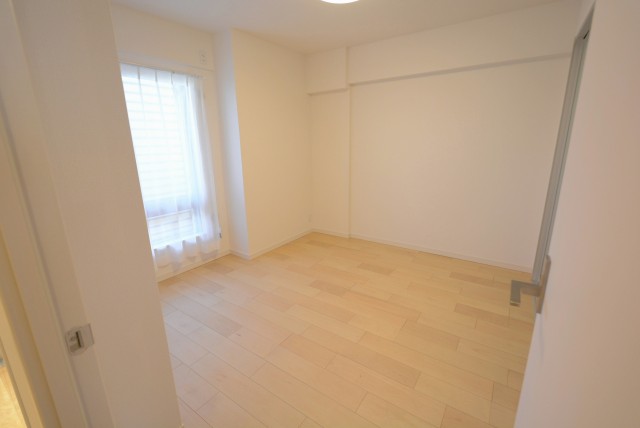 ミオカステーロ雪ヶ谷アルテパラッツォ 洋室2_6