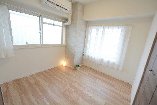 サンライズ上馬マンション 洋室２