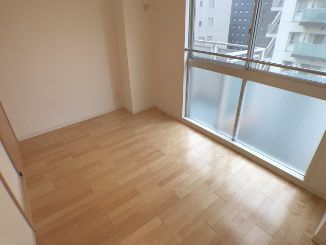 カーサ田原町 洋室②