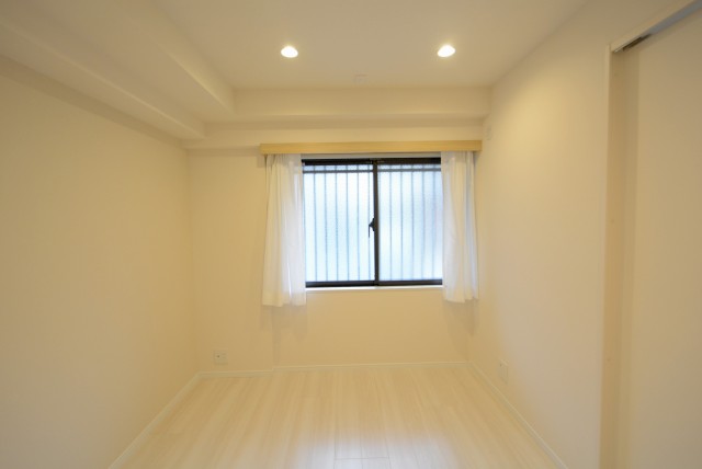 ライオンズガーデン幡ヶ谷 洋室