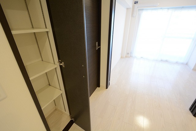 メガロン大森 物入