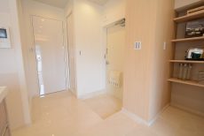 春日ビューハイツ 玄関