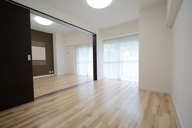 ファミール浜園 洋室6.5