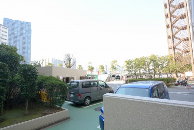 ファミール浜園 エントランス