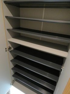 ライオンズガーデン幡ヶ谷　シューズBOX