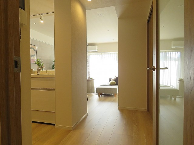 ライオンズガーデン幡ヶ谷　LDK約14.0帖