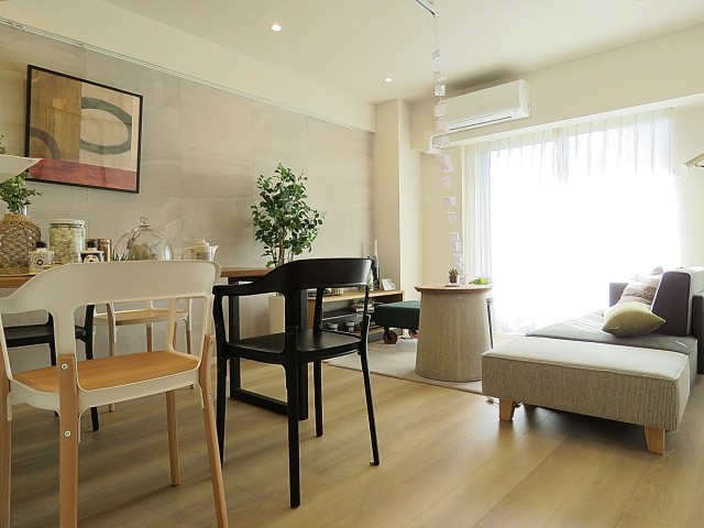 ライオンズガーデン幡ヶ谷　LDK約14.0帖