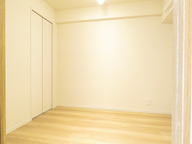 ライオンズガーデン幡ヶ谷　洋室約4.0帖