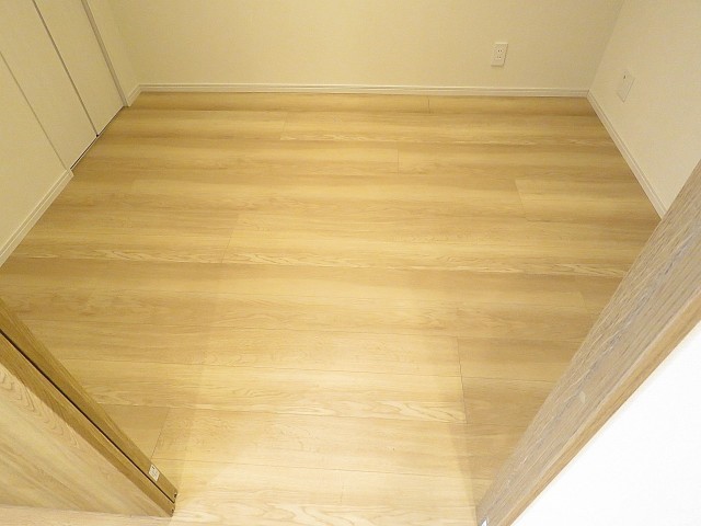 ライオンズガーデン幡ヶ谷　洋室約4.0帖