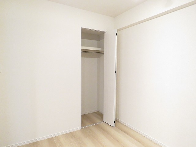 ライオンズガーデン幡ヶ谷　洋室約4.0帖