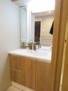 ライオンズガーデン幡ヶ谷　洗面化粧台