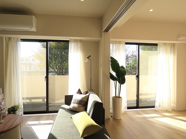 ライオンズガーデン幡ヶ谷　LDK+洋室