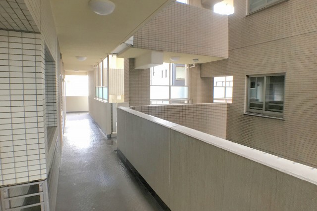 両国石原パ―クホームズ 外廊下