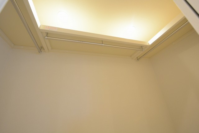 シャトレー幡ヶ谷 洋室２