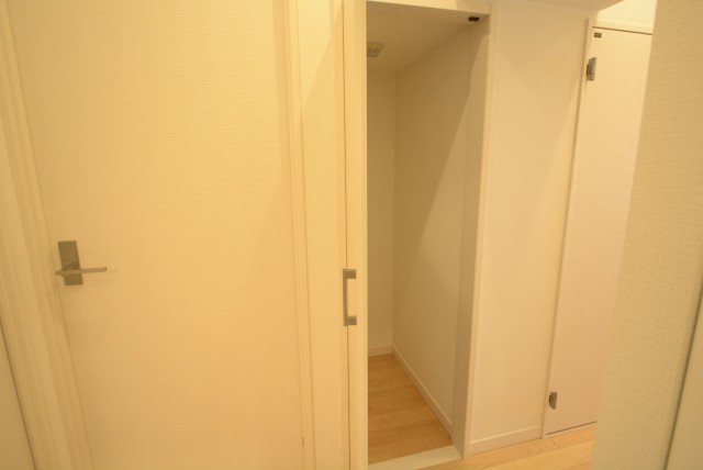 ファミール浜園 6 物入