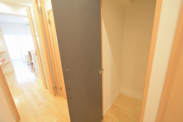 ファミール浜園 2 物入