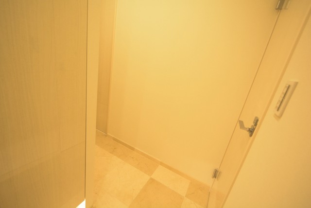 経堂ヒミコセラン 玄関