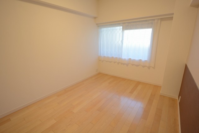 ファミール浜園 6 洋室２