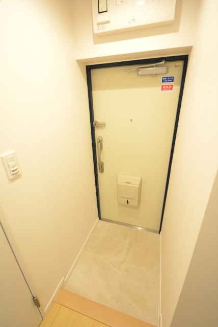 秀和椎名町レジデンス 玄関