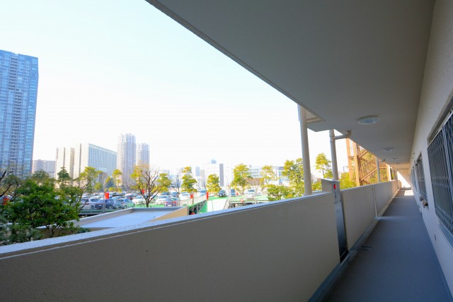 ファミール浜園 2 外廊下