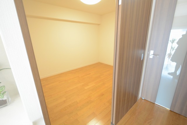 ファミール浜園 14 洋室６