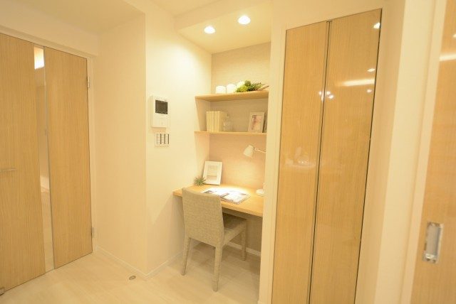 ライオンズガーデン幡ヶ谷 デスク