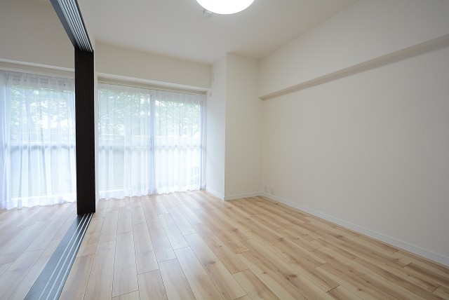 ファミール浜園 洋室6.5