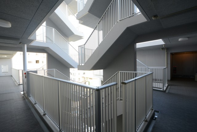 プレミストベイフォートスクエア豊洲 外廊下