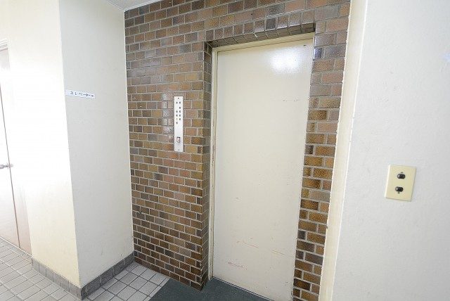 目白ハイビル エントランス