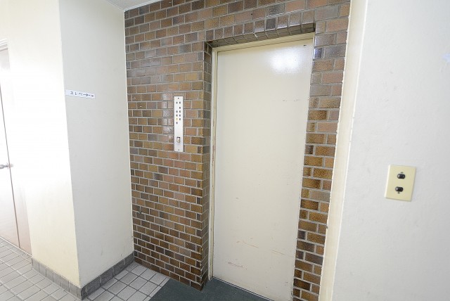 目白ハイビル エントランス