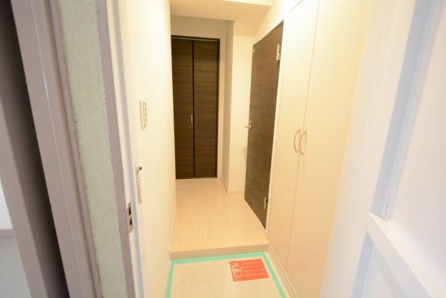 ピロティ五反田 玄関