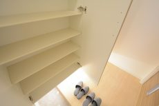 目白ハイビル 玄関