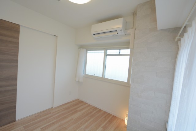 サンライズ上馬マンション 洋室２