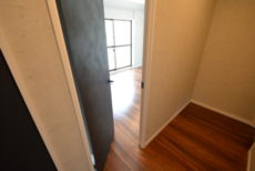 幡ヶ谷YMビル 洋室1