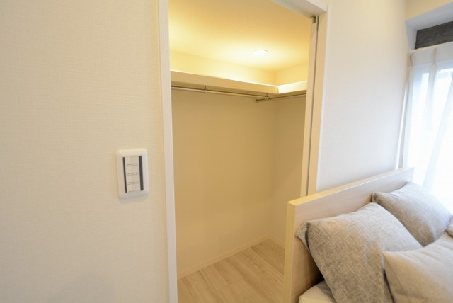 シャトレー幡ヶ谷 洋室２