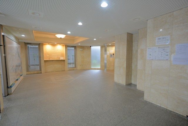 ライオンズガーデン幡ヶ谷 エントランス