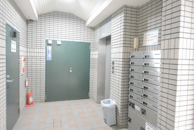 幡ヶ谷YMビル エントランス