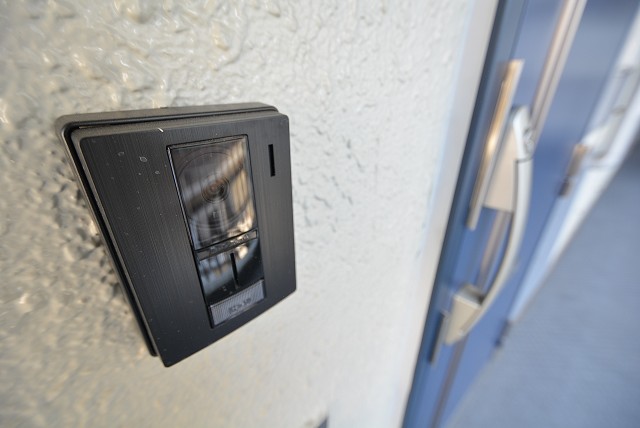 メガロン大森 玄関