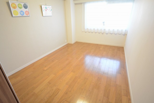 ファミール浜園 14 洋室１