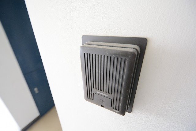 春日ビューハイツ 玄関