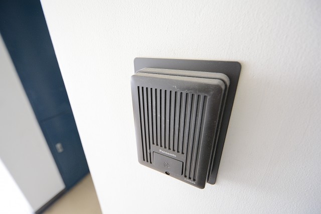 春日ビューハイツ 玄関