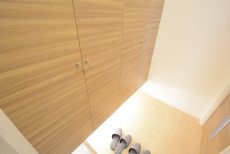 目白ハイビル 玄関