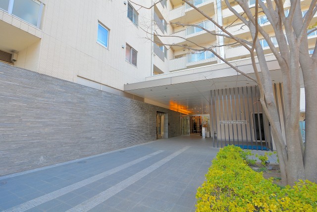 グローリオ蘆花公園 エントランス