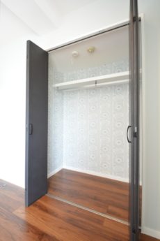 幡ヶ谷YMビル 洋室1