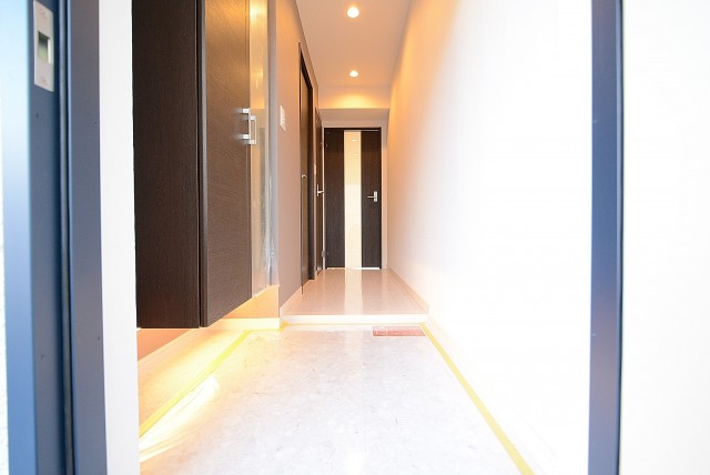 メガロン大森 玄関