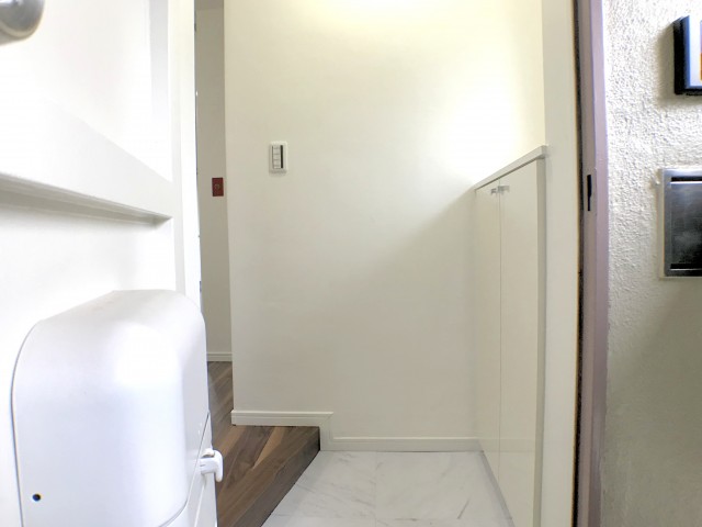 ピロティ五反田 玄関